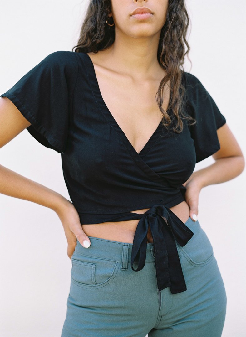 hollister wrap top